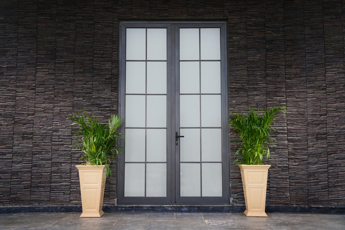 Greenri I-Legacy large decorative planter for modern homes and outdoor spaces